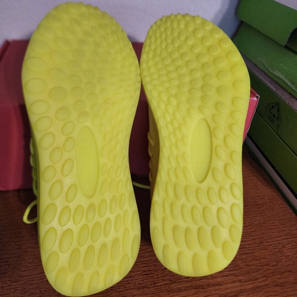 Lane Eight Women's Trainer AD 1Electric Yellow Size 6.5 - Picture 13 of 16